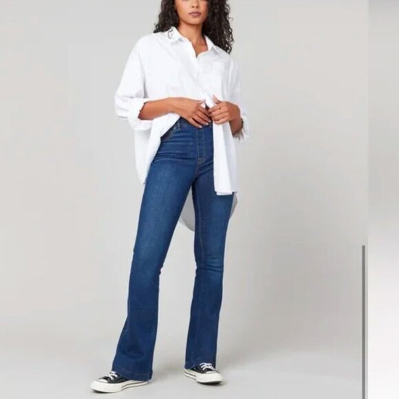 Spanx Flare Jeans Pull On Midnight Small Petite - Picture 1 of 13